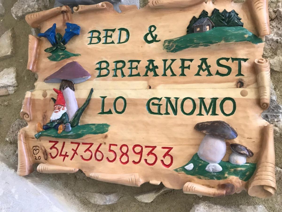 スルモナ Lo Gnomo Bed & Breakfast エクステリア 写真